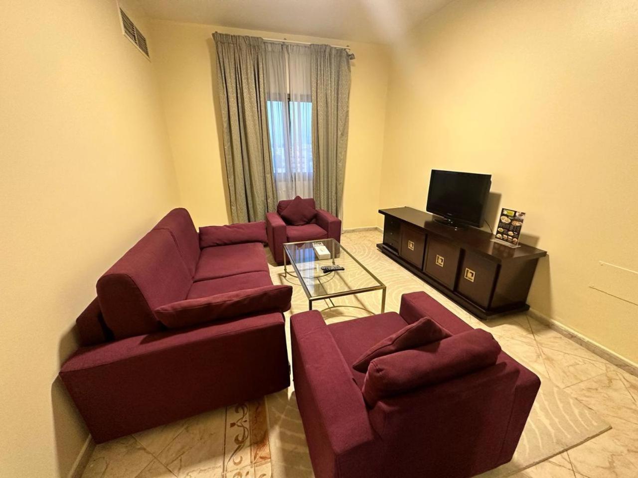 Safari Hotel Apartments Ajman Eksteriør bilde
