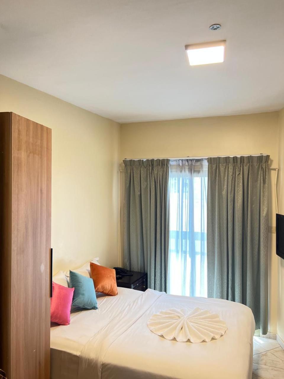 Safari Hotel Apartments Ajman Eksteriør bilde