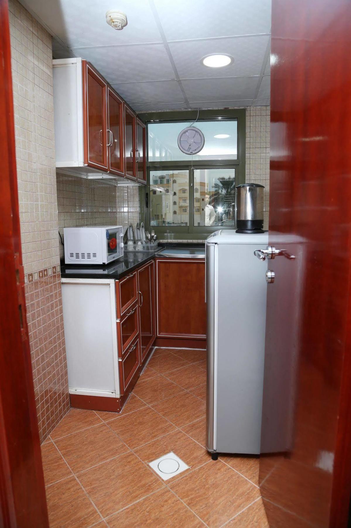 Safari Hotel Apartments Ajman Eksteriør bilde